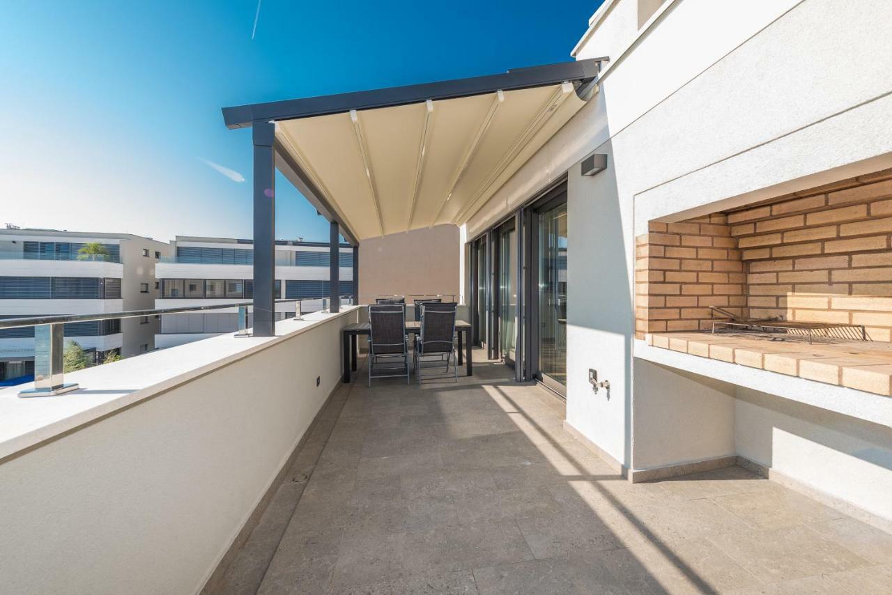 Appartamento Luxury Penthouse Cosmacendi Zara Esterno foto