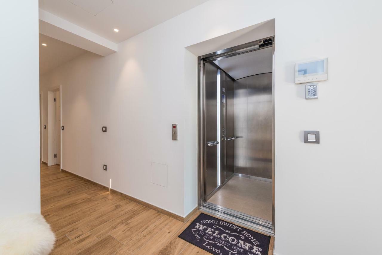 Appartamento Luxury Penthouse Cosmacendi Zara Esterno foto